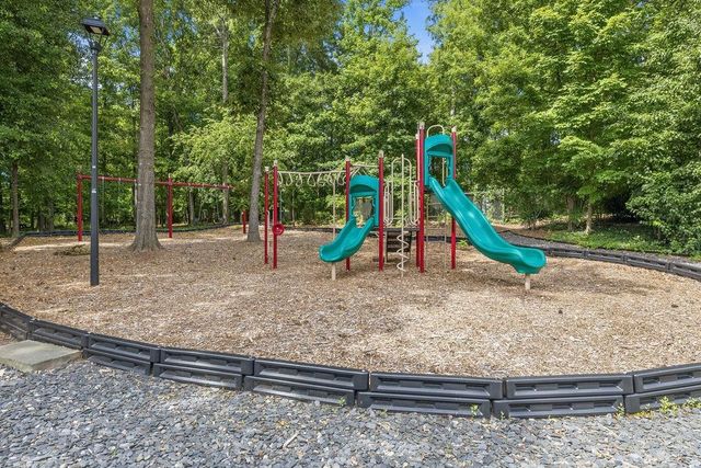 65 Mount Vernon Circle, Atlanta, GA 30338
