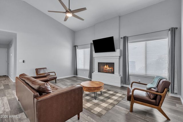 14427 S 43rd Place, Phoenix, AZ 85044