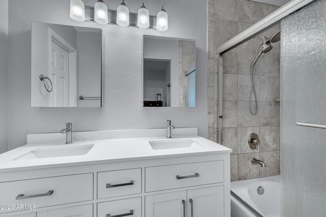 14427 S 43rd Place, Phoenix, AZ 85044