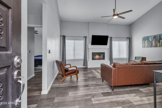 14427 S 43rd Place, Phoenix, AZ 85044