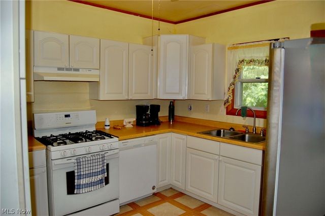 669 Scott Place NW, Massillon, OH 44647