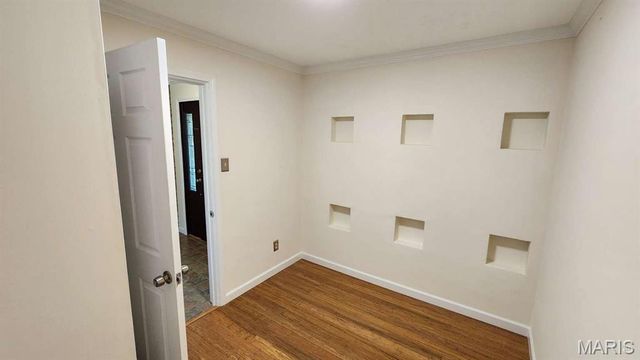 5452 Edelweis Lane, St Louis, MO 63129