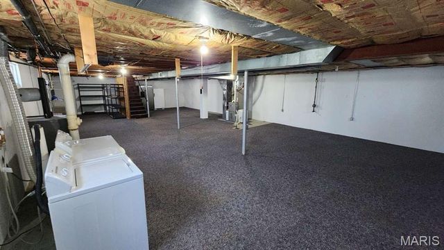 5452 Edelweis Lane, St Louis, MO 63129