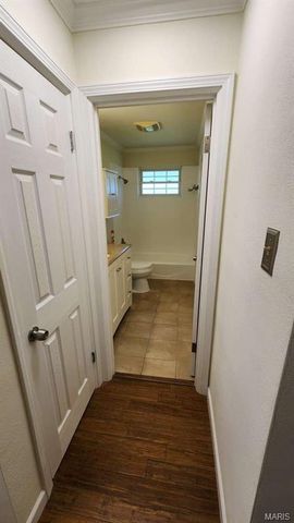5452 Edelweis Lane, St Louis, MO 63129