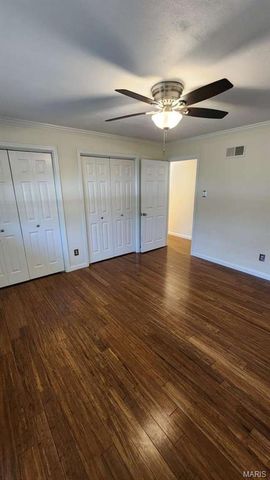 5452 Edelweis Lane, St Louis, MO 63129