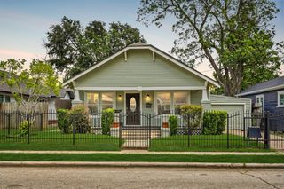 1133 E 14th Street, Houston, TX 77009