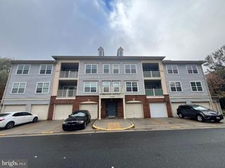 11328 WESTBROOK MILL LN #303, Fairfax, VA 22030