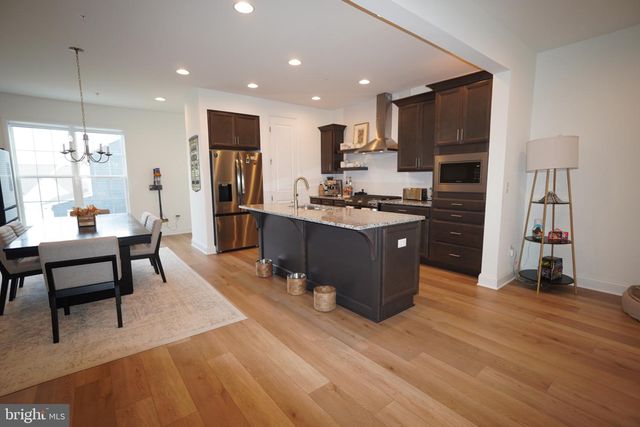 1316 BREECHES WAY, Mechanicsburg, PA 17055