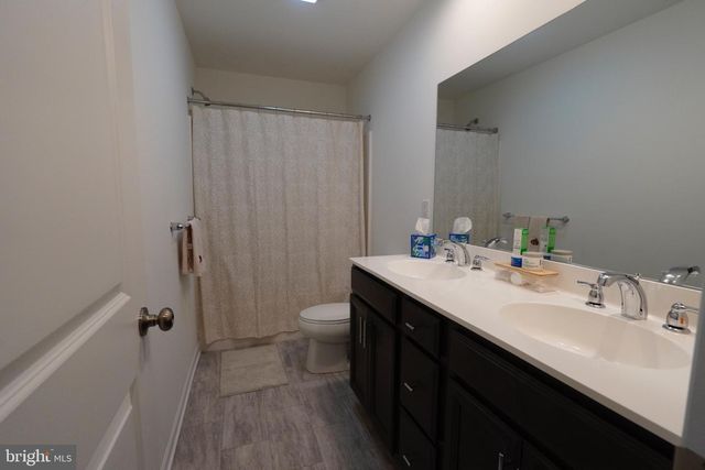 1316 BREECHES WAY, Mechanicsburg, PA 17055