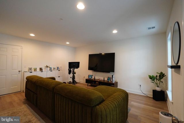 1316 BREECHES WAY, Mechanicsburg, PA 17055