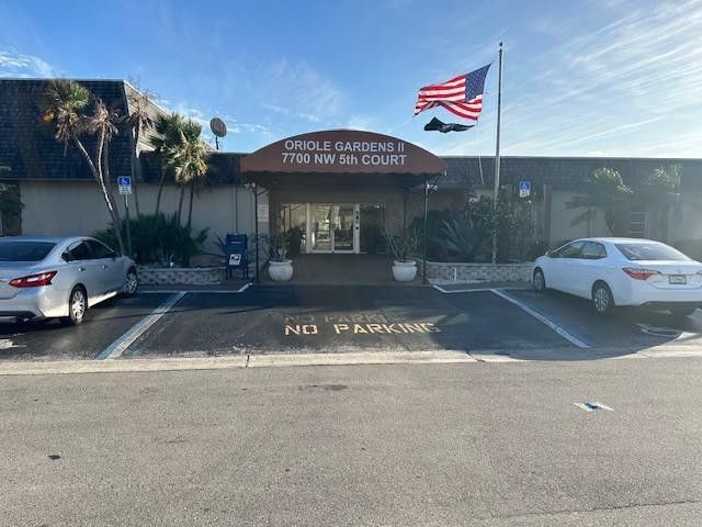 7705 NW 5th Court 104, Margate, FL 33063