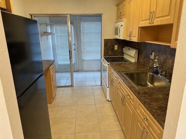 7705 NW 5th Court 104, Margate, FL 33063