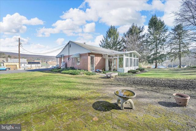 123 W LINE ST, Tremont, PA 17981