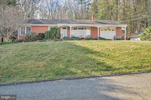 123 W LINE ST, Tremont, PA 17981