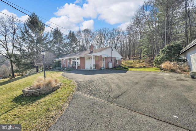 123 W LINE ST, Tremont, PA 17981