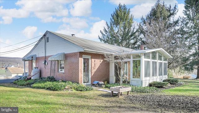 123 W LINE ST, Tremont, PA 17981