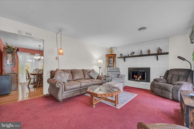 123 W LINE ST, Tremont, PA 17981