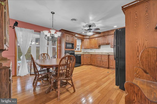 123 W LINE ST, Tremont, PA 17981