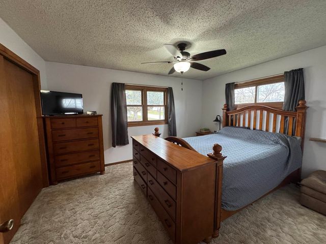 1808 Owen St., Charles City, IA 50616