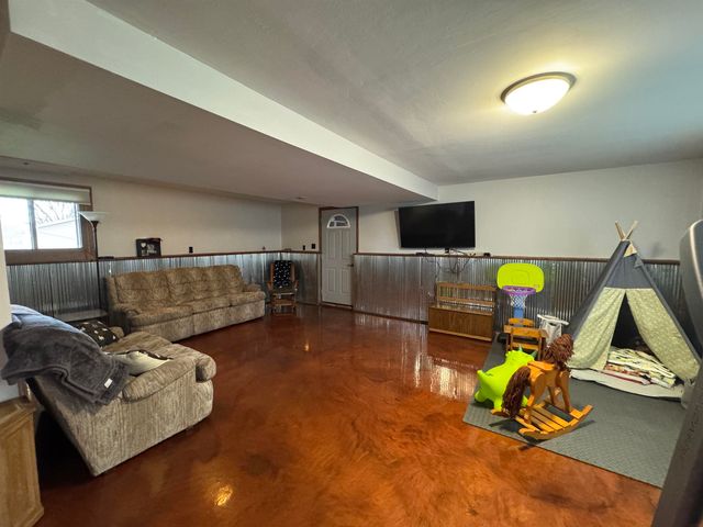 1808 Owen St., Charles City, IA 50616