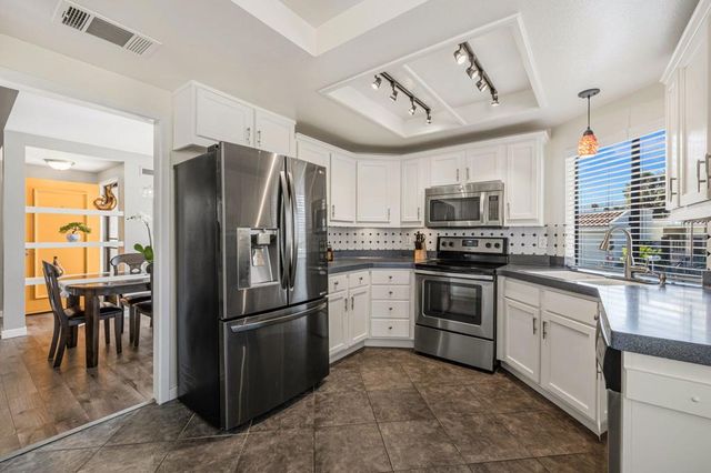 34831 Calle Sestao, Cathedral City, CA 92234