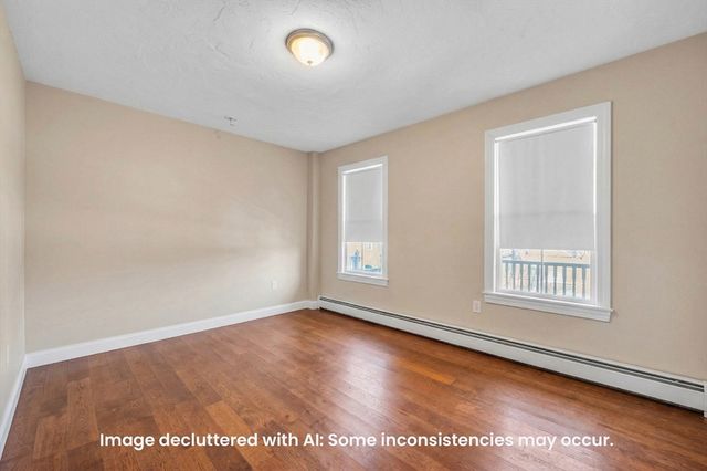 34 Sherbrook Ave, Worcester, MA 01604