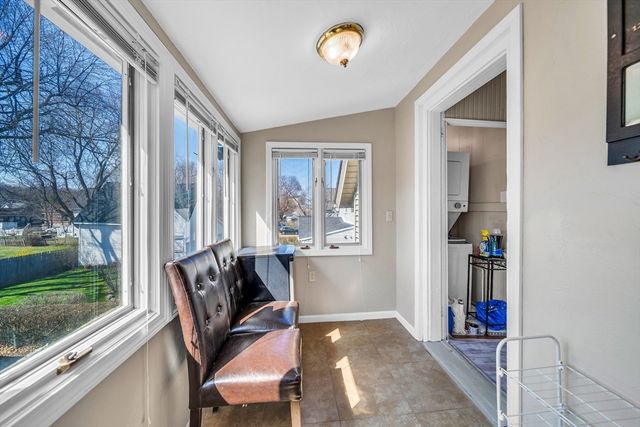 34 Sherbrook Ave, Worcester, MA 01604
