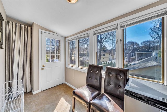 34 Sherbrook Ave, Worcester, MA 01604