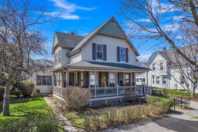 34 Sherbrook Ave, Worcester, MA 01604