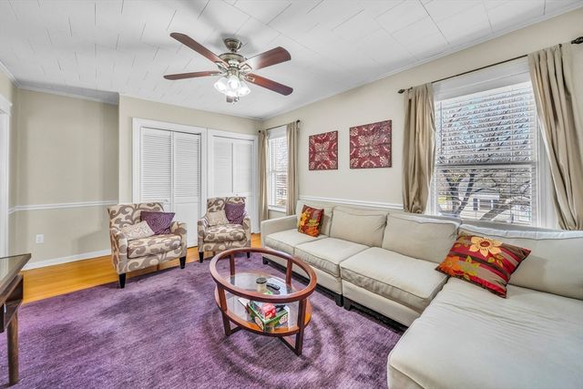 34 Sherbrook Ave, Worcester, MA 01604