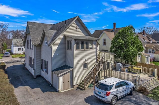 34 Sherbrook Ave, Worcester, MA 01604