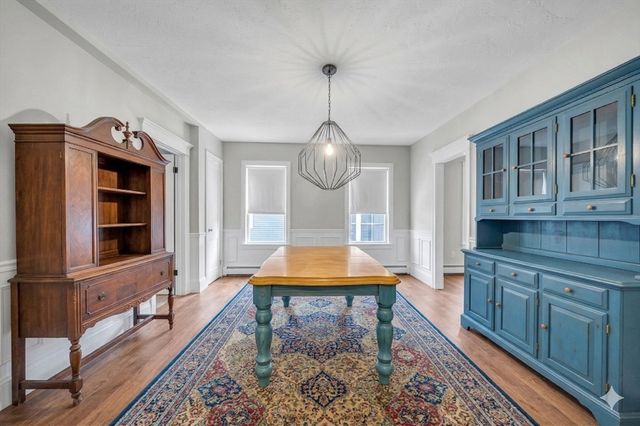 34 Sherbrook Ave, Worcester, MA 01604