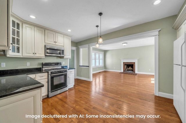34 Sherbrook Ave, Worcester, MA 01604