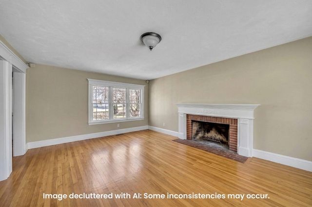 34 Sherbrook Ave, Worcester, MA 01604