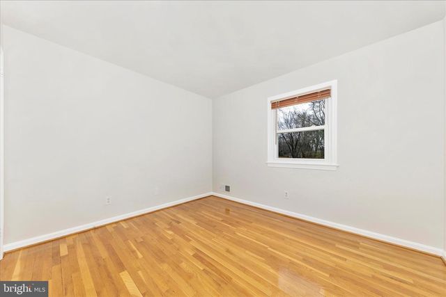 15701 JONES LN, Gaithersburg, MD 20878
