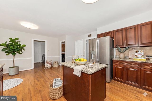 15701 JONES LN, Gaithersburg, MD 20878