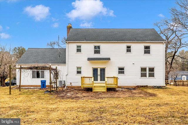 15701 JONES LN, Gaithersburg, MD 20878