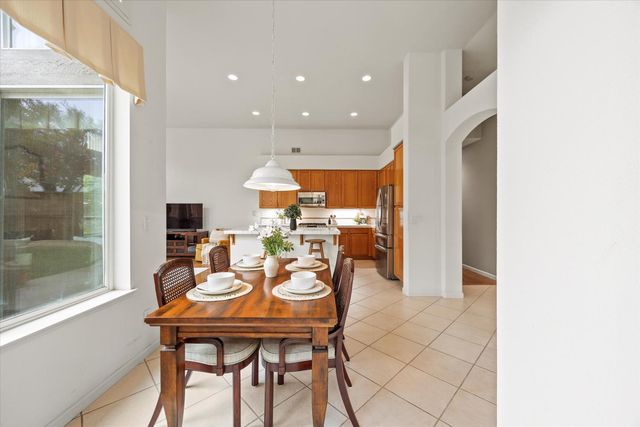 1121 Elderberry Cir, Folsom, CA 95630