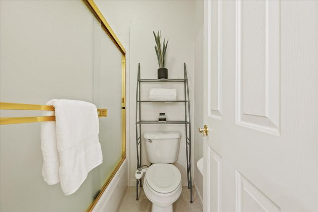 1121 Elderberry Cir, Folsom, CA 95630