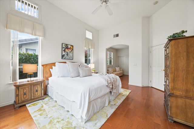 1121 Elderberry Cir, Folsom, CA 95630