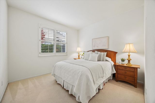 1121 Elderberry Cir, Folsom, CA 95630