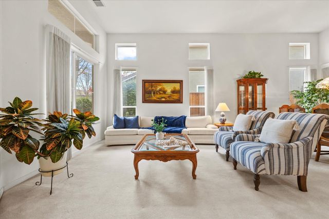 1121 Elderberry Cir, Folsom, CA 95630