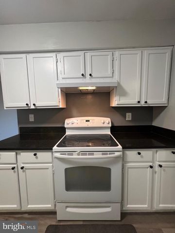 10448 RAPIDAN LN, Manassas, VA 20109