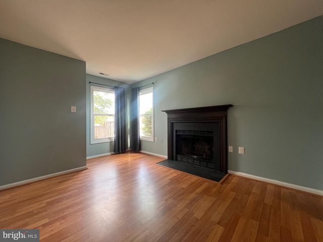10448 RAPIDAN LN, Manassas, VA 20109