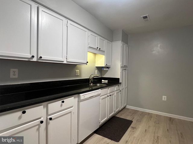 10448 RAPIDAN LN, Manassas, VA 20109