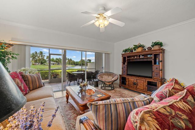 12598 Westhampton Circle, Wellington, FL 33414