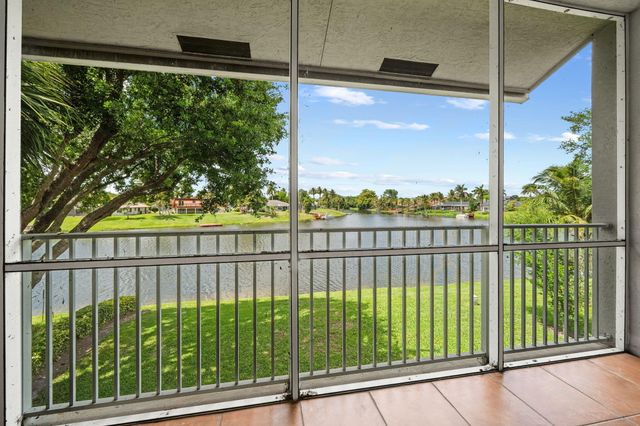 12598 Westhampton Circle, Wellington, FL 33414