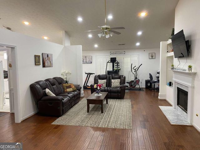 2840 GENERAL LEE Way, Buford, GA 30519