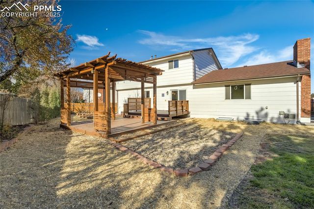 6 Strawflower Court, Pueblo, CO 81001