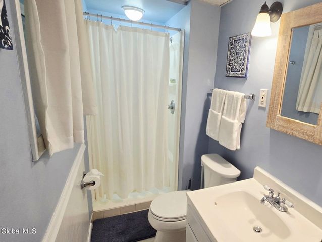 61 Vanderbilt Avenue, Saratoga Springs, NY 12866